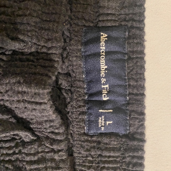 Abercrombie Seersucker Shorts - Picture 2 of 3